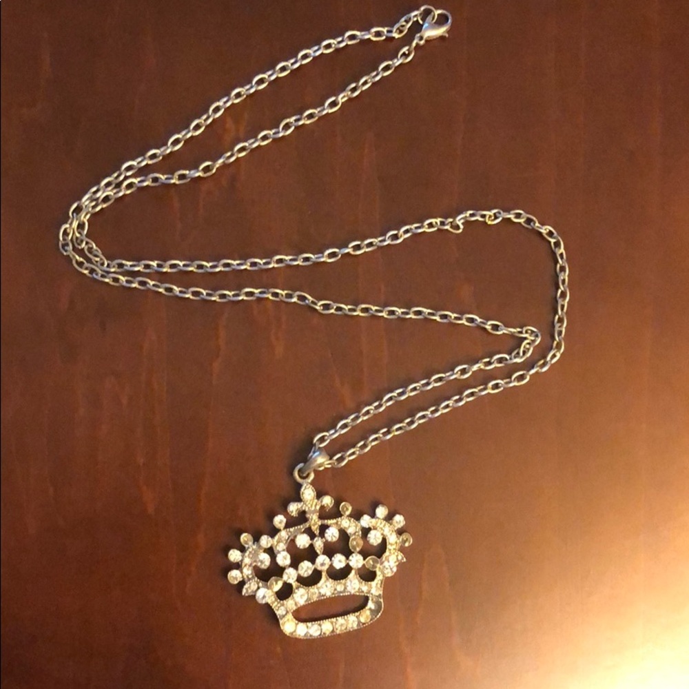 Long crown rhinestone necklace
